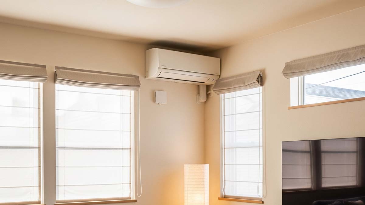 リビングへの最新エアコン設置